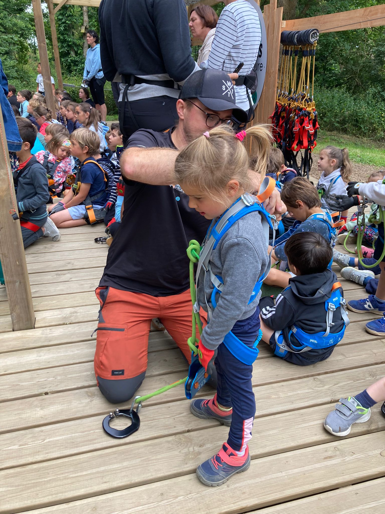 LES MATERNELLES AU PARC AVENTURE